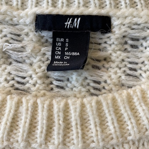 HM sweater - Picture 2 of 3